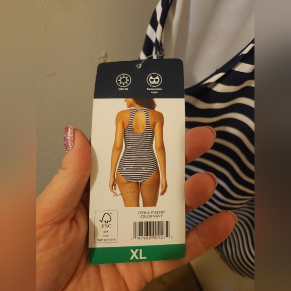 BNWT Ladies Lands End swimsuit - Picture 2 of 4